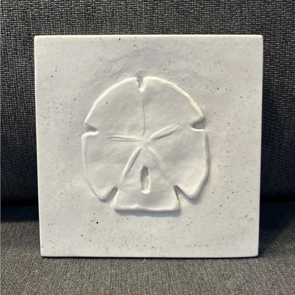 Stillwater Porcelain Sand Dollar Plaque Sea Life Beach